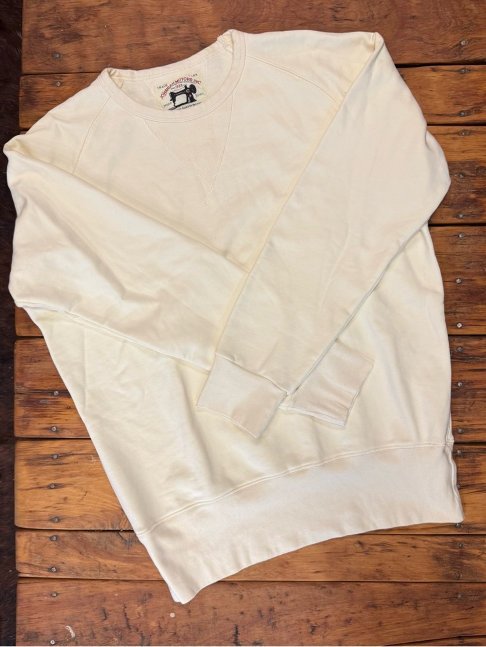 Johnson Motors heavy duty sweatshirt, blank, cream. Size M. Brand new/unworn.